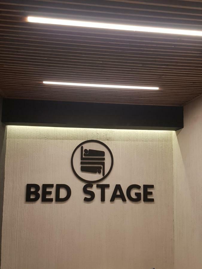 Bed Stage Hostel Braşov Esterno foto